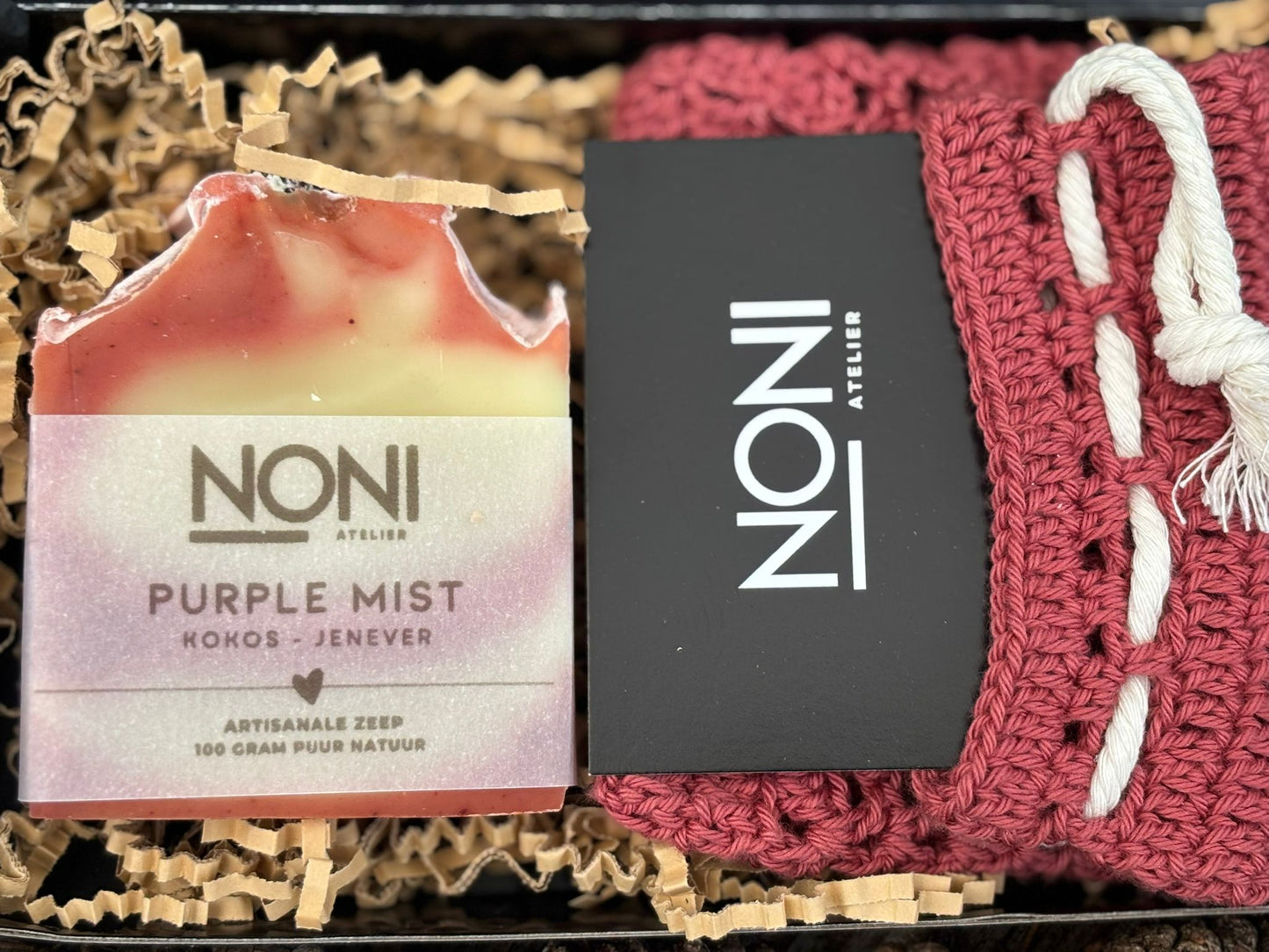 Geschenkset - zeep met zeepzakje - Purple Mist - framboos